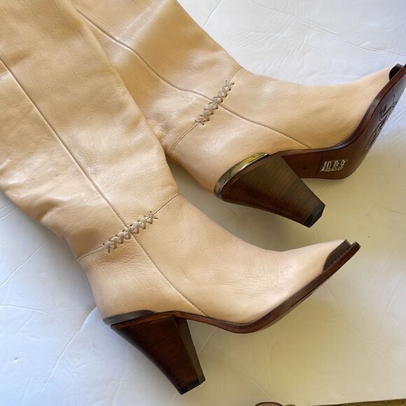 NEW FREE PEOPLE STEVIE BOOTS IN CRÈME - Picture 8 of 10